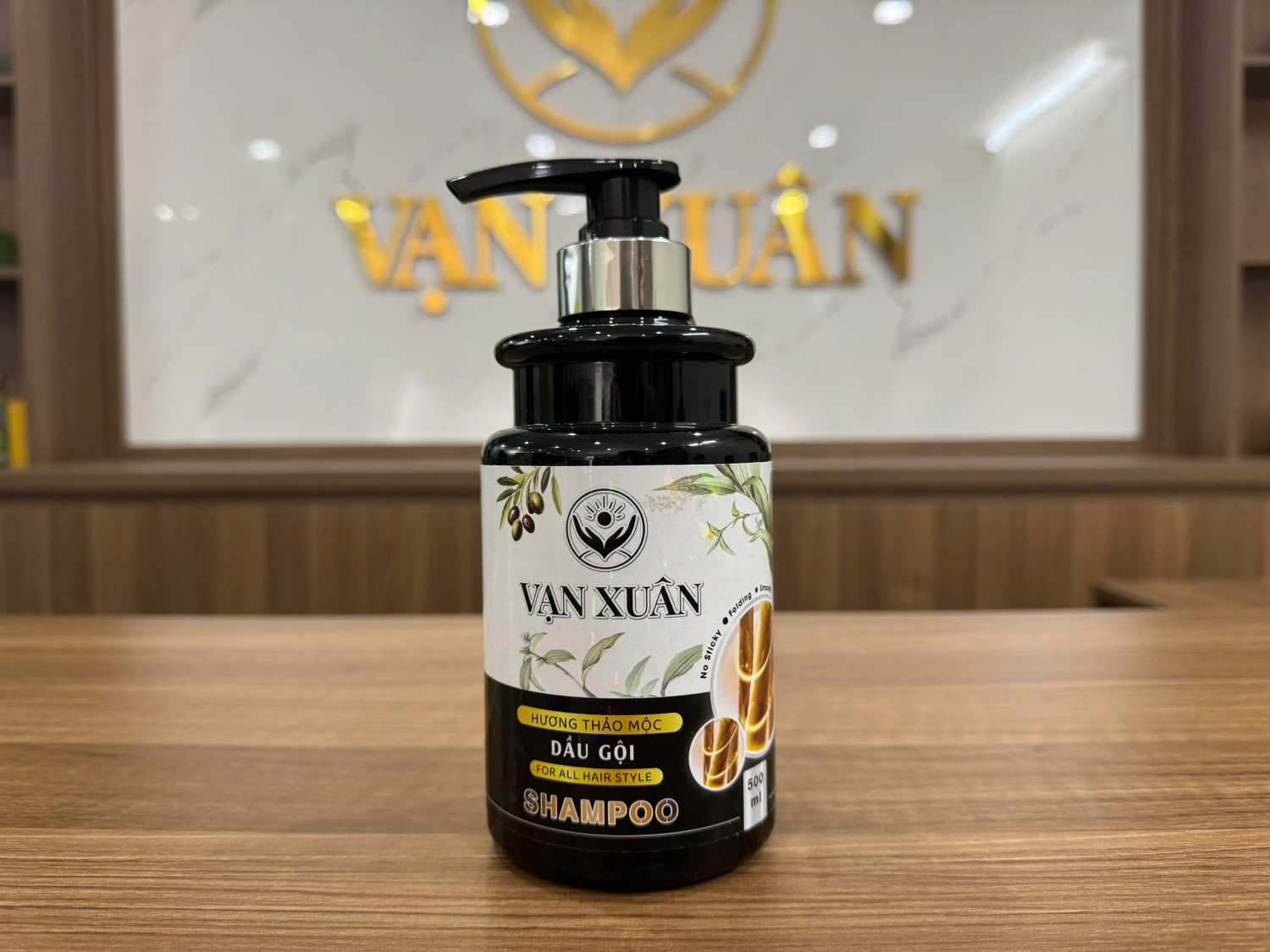 Dầu Gội Đàn Hương Cao Cấp – Chăm Sóc Tóc Tự Nhiên, Nhận Thêm Thu Nhập Hàng Tháng